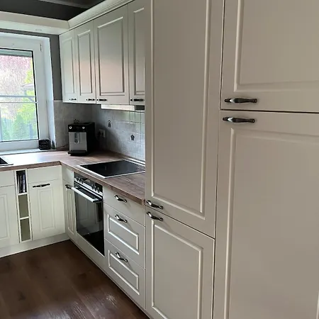 Dom wakacyjny Ruhig Gelegenes Mit Kamin *
