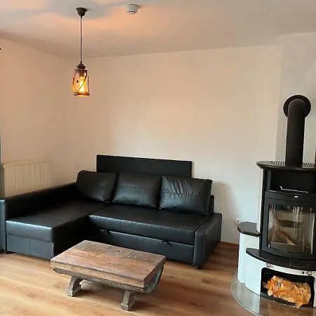 Dom wakacyjny Ruhig Gelegenes Mit Kamin *