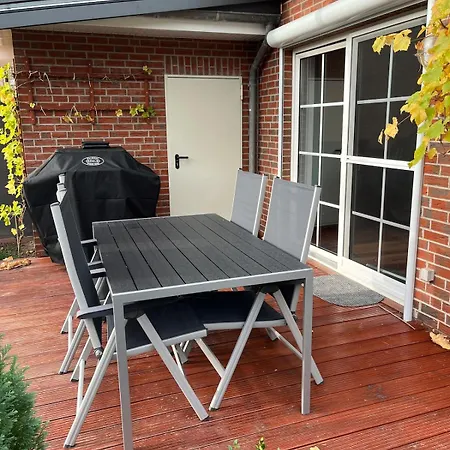 Ruhig Gelegenes Mit Kamin